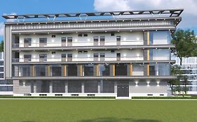 Gulmohar Plaza 3*